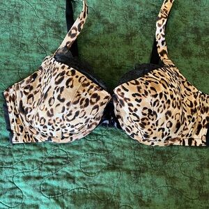Cacique leopard print lightly line bra size 44D